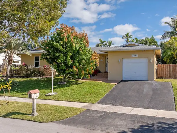 20565 SW 80th Pl, Cutler Bay, FL 33189