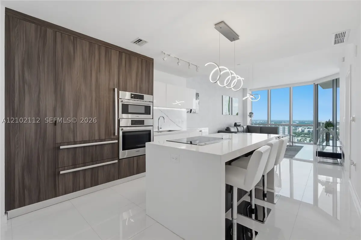 851 NE 1st Ave #3906, Miami, FL 33132 - #1