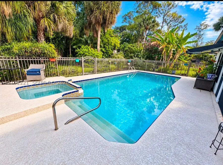 172 Wild Pine Rd, Wellington, FL 33414 - #3