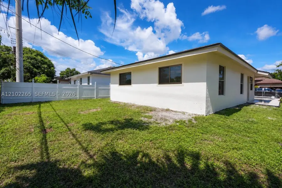 2842 NW 9th Pl, Fort Lauderdale, FL 33311 - #3