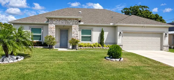 1589 SE Dome Cir, Port St Lucie, FL 34952