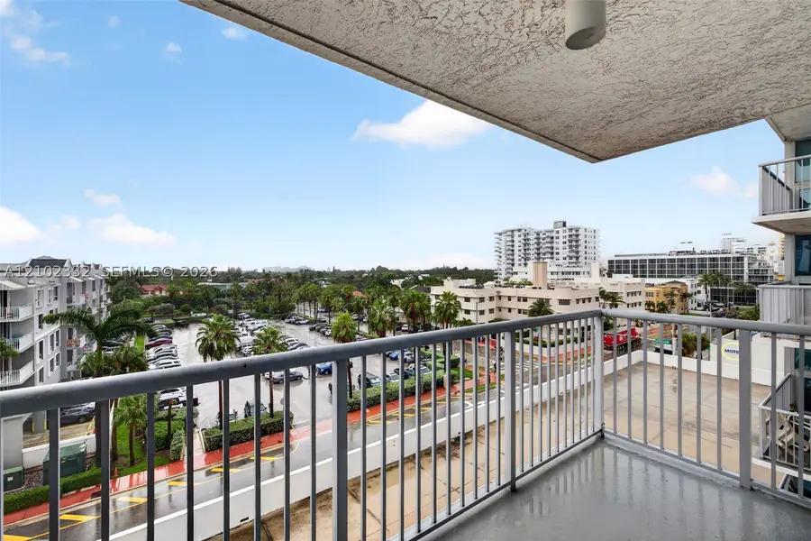2655 Collins Ave #702, Miami Beach, FL 33140 - #2