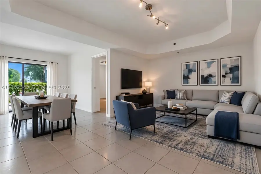 9300 Fontainebleau Blvd #E101, Miami, FL 33172 - #3