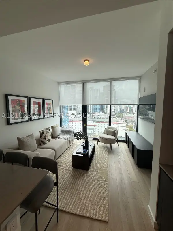 20 NE 11th St #2909, Miami, FL 33132