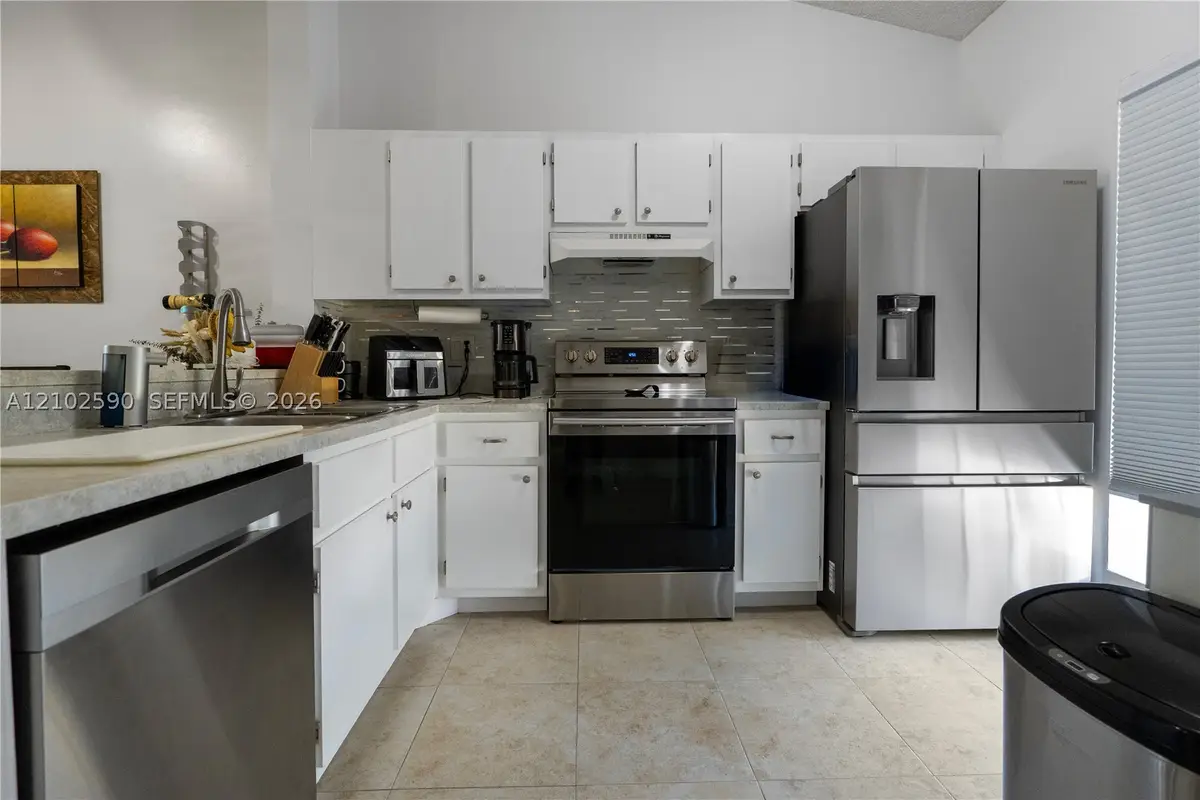 2720 S Oakland Forest Dr #1004, Oakland Park, FL 33309 - #1