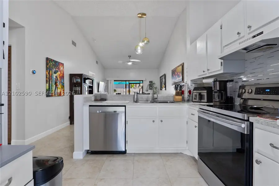 2720 S Oakland Forest Dr #1004, Oakland Park, FL 33309 - #2