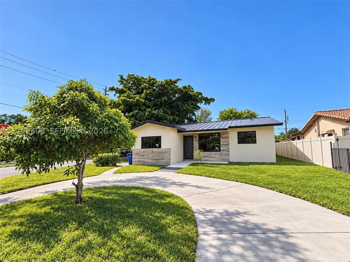 424 3rd, Hallandale Beach, FL 33009 - #1