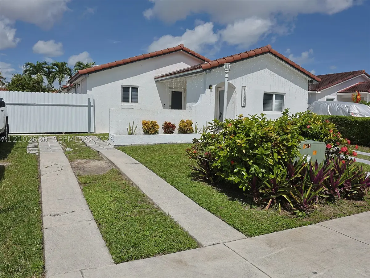 13555 SW 38th Ln, Miami, FL 33175 - #1