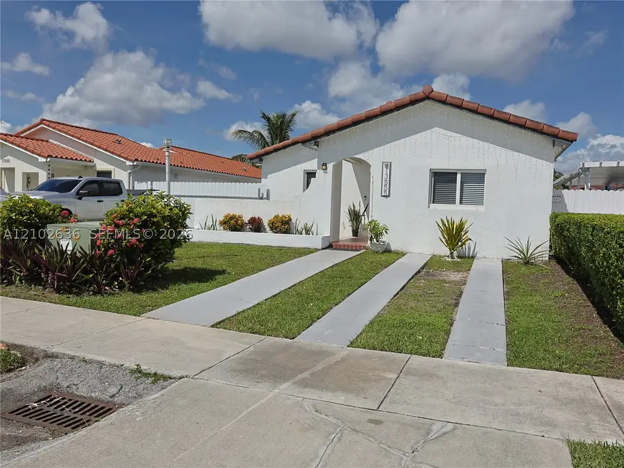 13555 SW 38th Ln, Miami, FL 33175 - #2