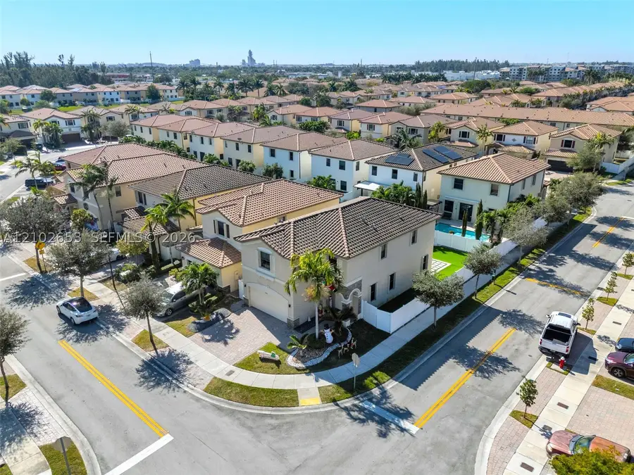 8894 W 34th Ave, Hialeah, FL 33018 - #3