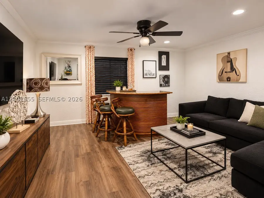960 NW 89th St, Miami, FL 33150 - #2