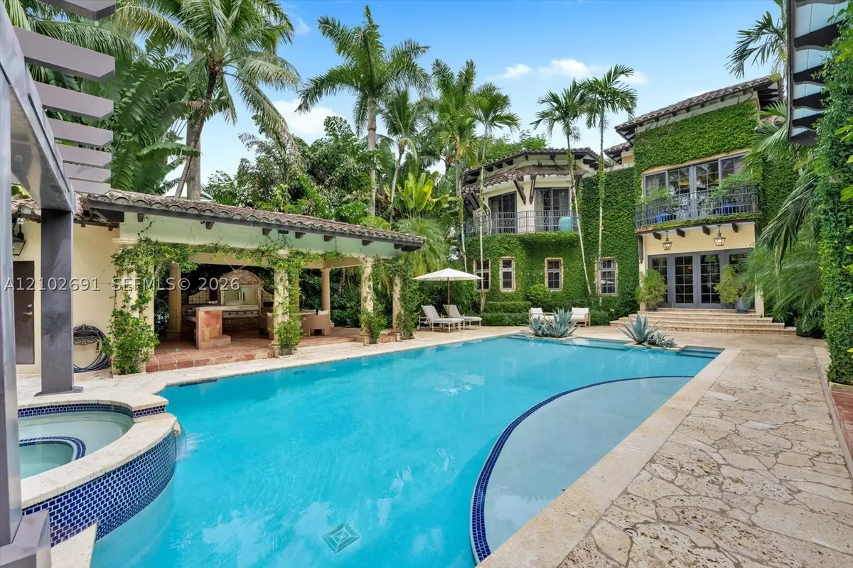 5746 SW 100th St, Pinecrest, FL 33156 - #1