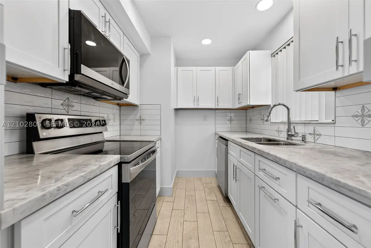 1121 SW 122nd Ave #414-2, Miami, FL 33184 - #1