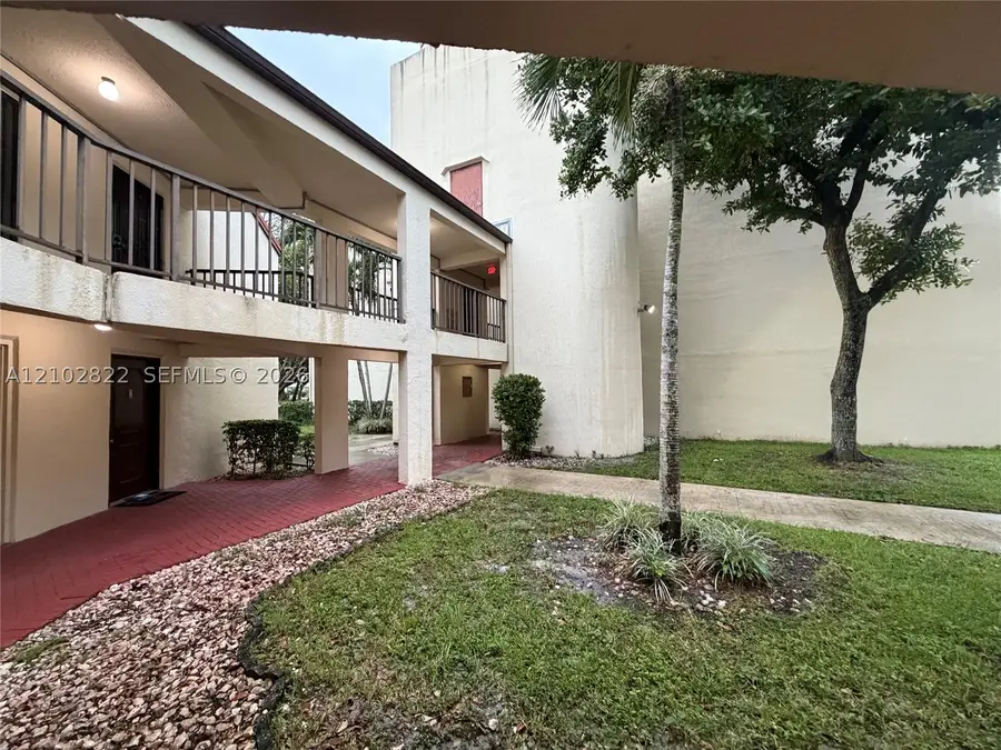 2300 S Cypress Bend Dr #102, Pompano Beach, FL 33069 - #3