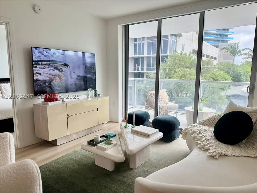 13800 Highland Dr #307, North Miami Beach, FL 33181 - #2