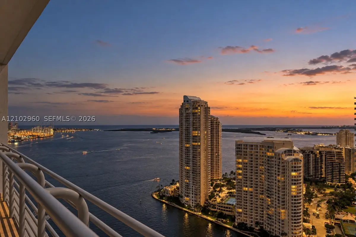 325 S Biscayne Blvd #3921, Miami, FL 33131 - #1