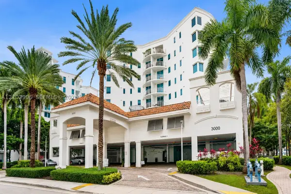 3000 NE 188th St #604, Aventura, FL 33180