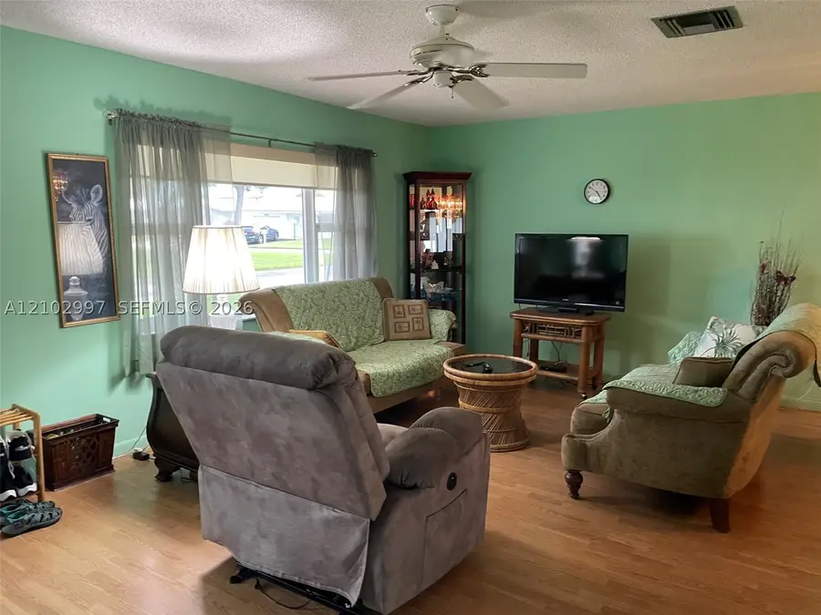 1411 NW 85th Way, Plantation, FL 33322 - #3