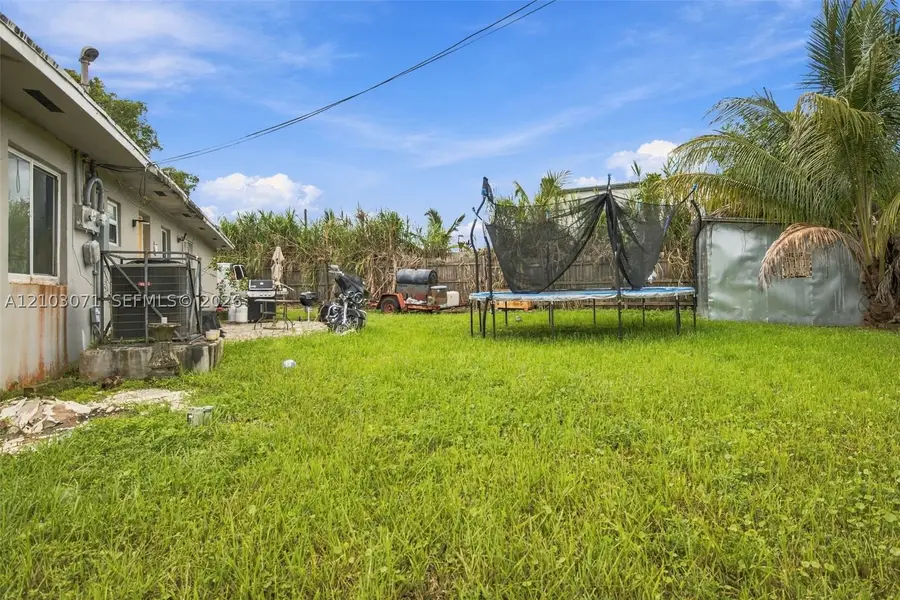 235 NE 118th St, Miami, FL 33161 - #2