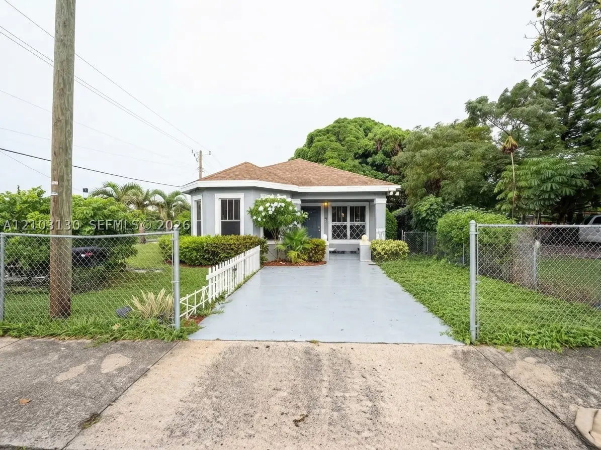 1135 22nd St, West Palm Beach, FL 33407 - #1