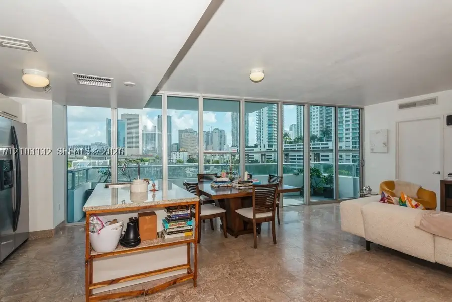 185 SW 7th St #703, Miami, FL 33130 - #2