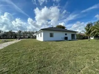 3330 NW 101st St, Miami, FL 33147 - #2