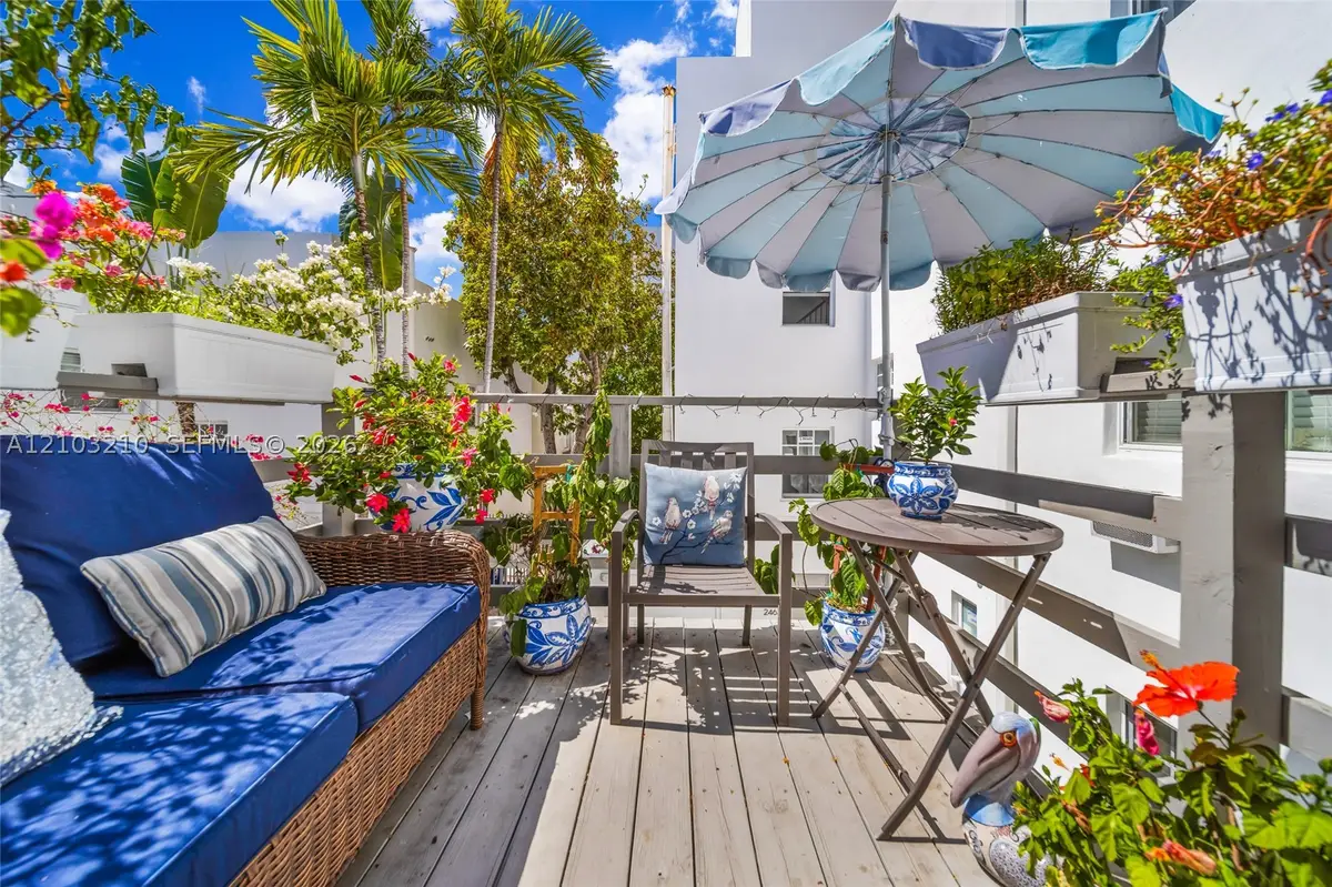 408 W 25th St #8, Miami Beach, FL 33140 - #1
