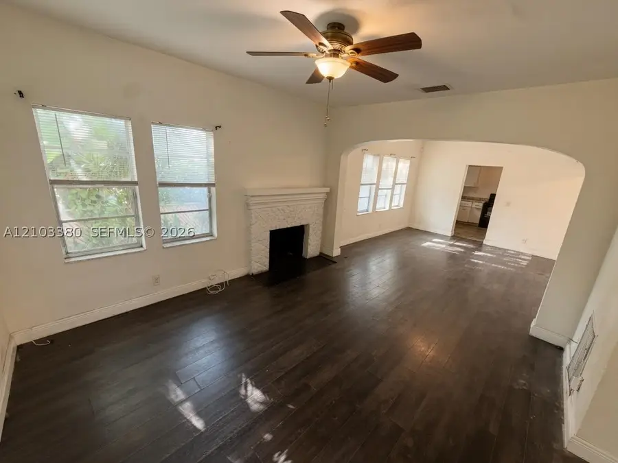 706 9th St, West Palm Beach, FL 33401 - #2