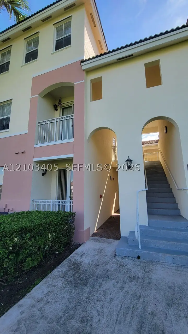 10022 NW 7th St #205, Miami, FL 33172 - #1