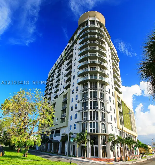 1 Glen Royal Pkwy #1004, Miami, FL 33125