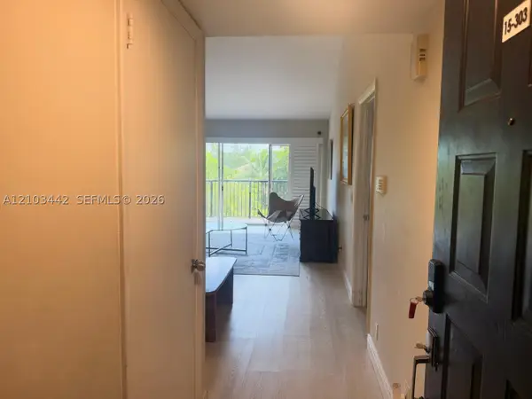 8721 Wiles Rd #303, Coral Springs, FL 33067