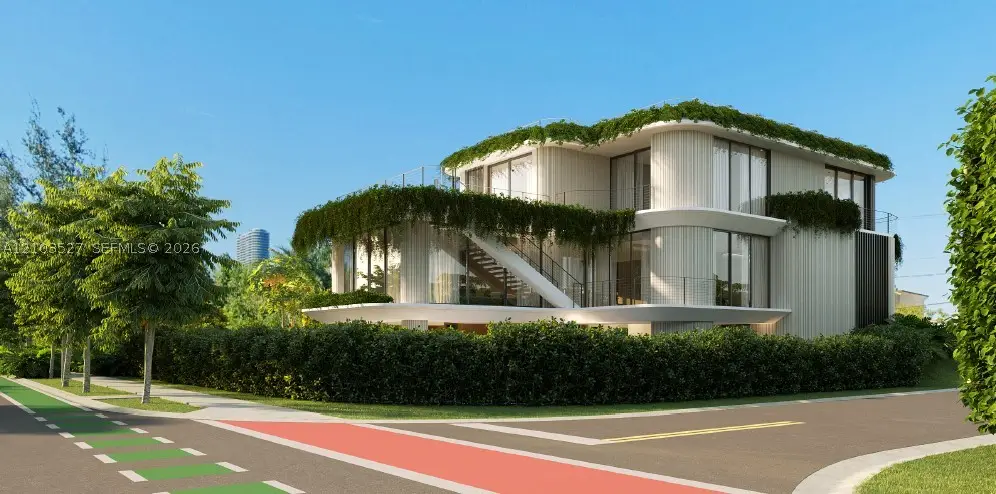 920 N Venetian Dr, Miami, FL 33139 - #1
