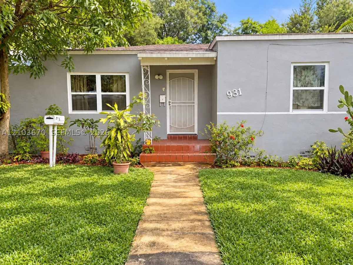 931 NE 130th St, North Miami, FL 33161 - #1