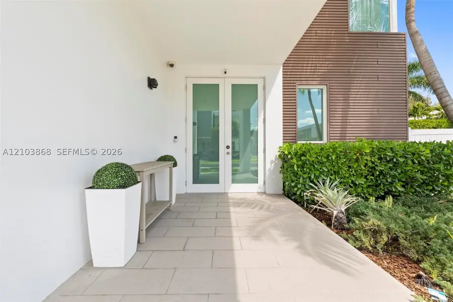 10431 NW 68th Ter, Doral, FL 33178 - #2