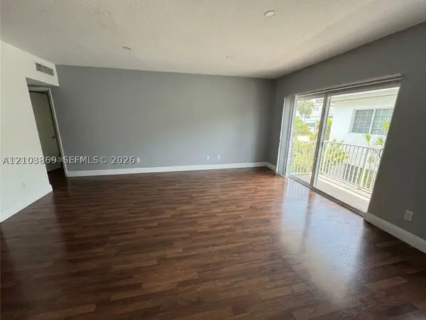 9260 Bay Harbor Ter #24, Bay Harbor Islands, FL 33154