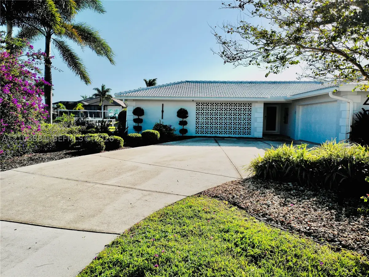 48 N Hibiscus Dr, Punta Gorda, FL 33950 - #1