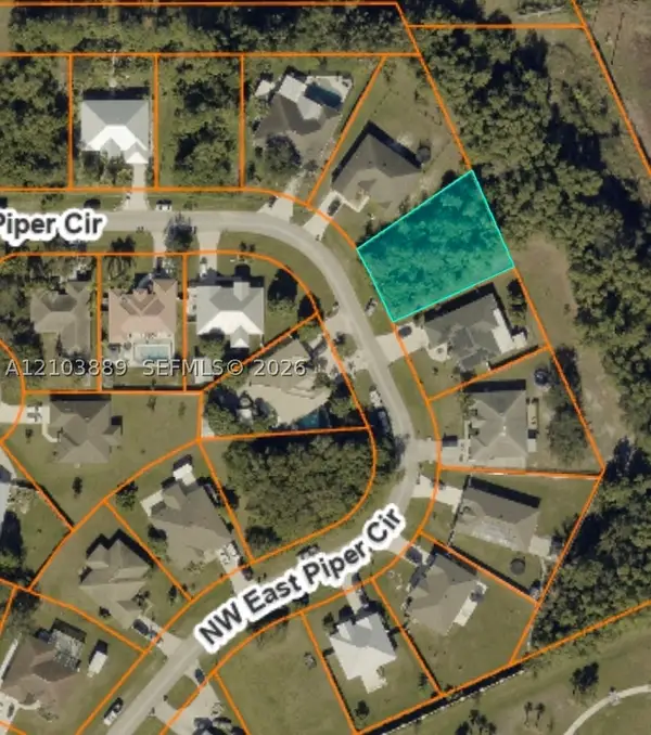 5246 E Piper Cir, Port St Lucie, FL 34986