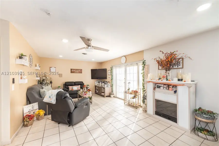 851 Caroline Cir, West Palm Beach, FL 33413 - #2