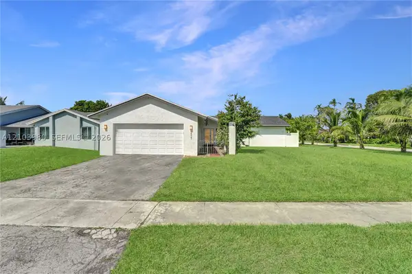 5505 SW 9th St, Margate, FL 33068