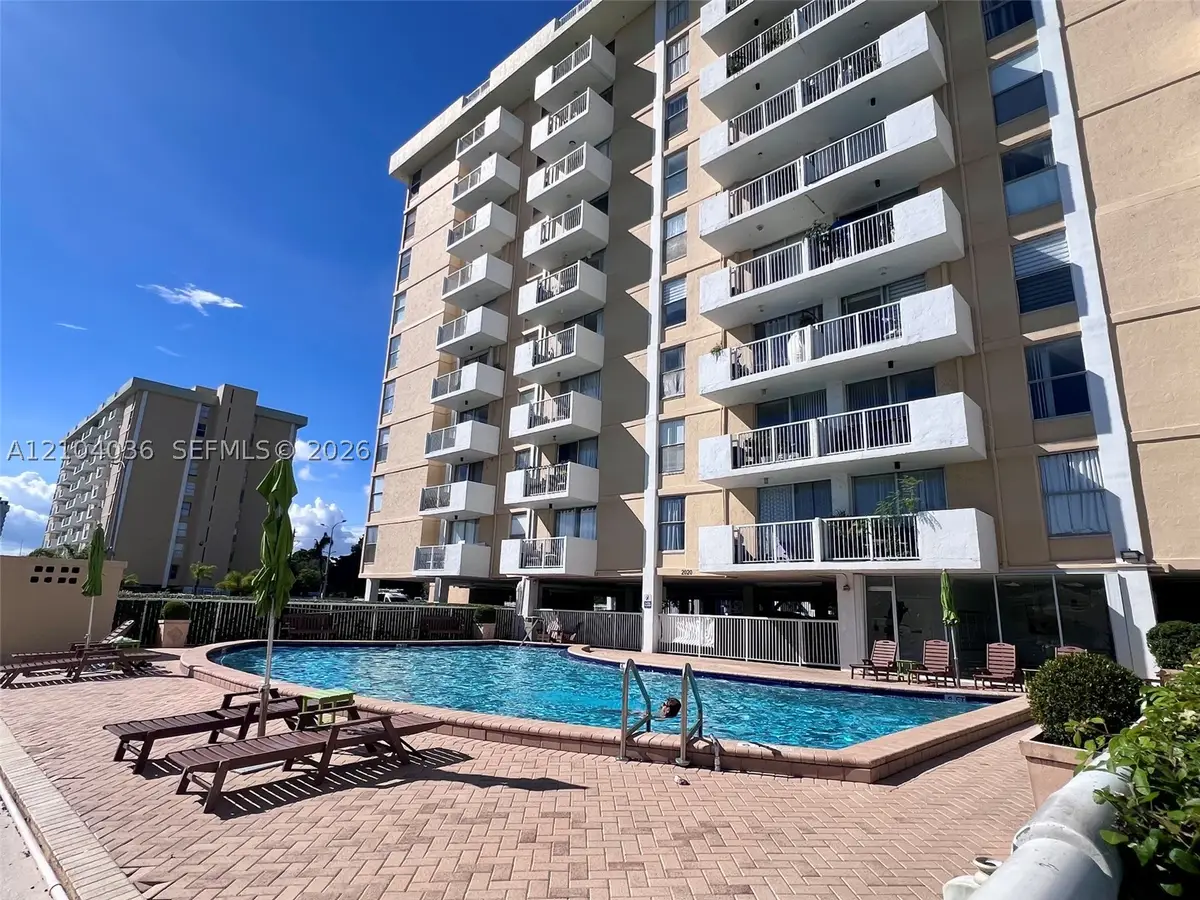 2020 NE 135th St #810, North Miami, FL 33181 - #1