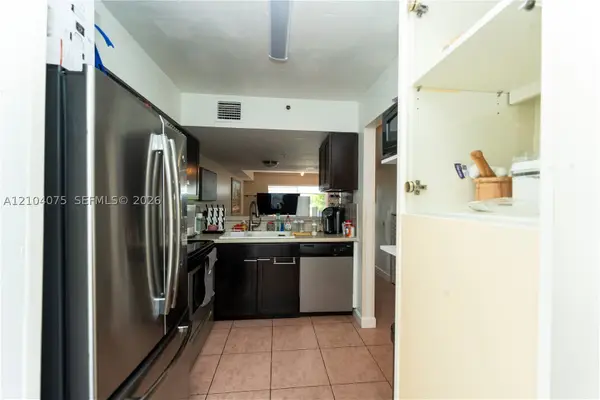 158 Riviera Cir #19-3, Weston, FL 33326