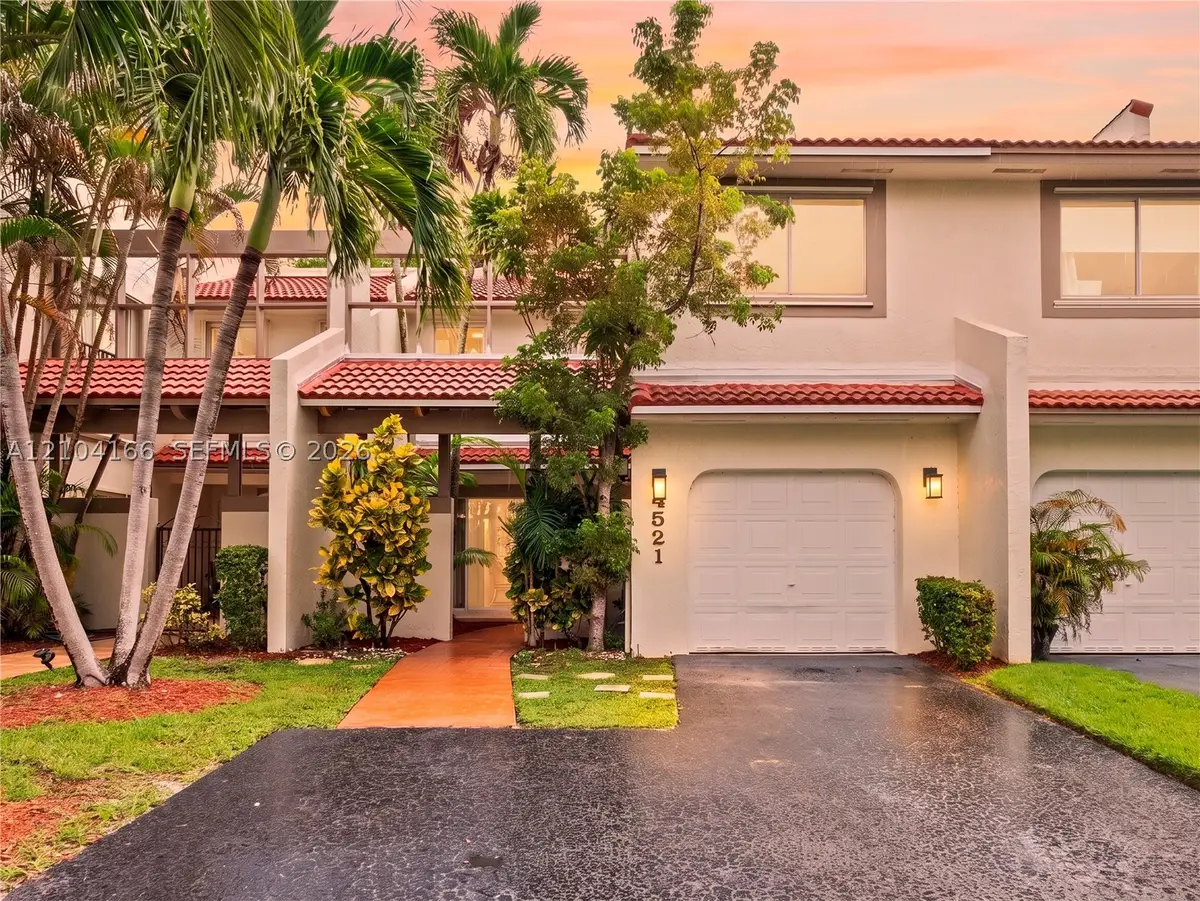 4521 NW 102nd Ct, Doral, FL 33178 - #1