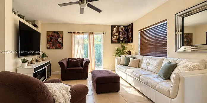 2114 E Ridge Cir E, Boynton Beach, FL 33435 - #1