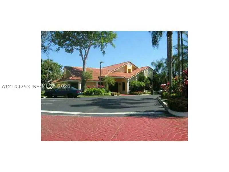 10121 W Sunrise Blvd #206, Plantation, FL 33322 - #2