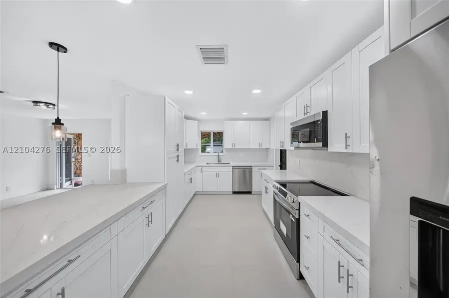 222 SW 58th Ave, Plantation, FL 33317 - #2