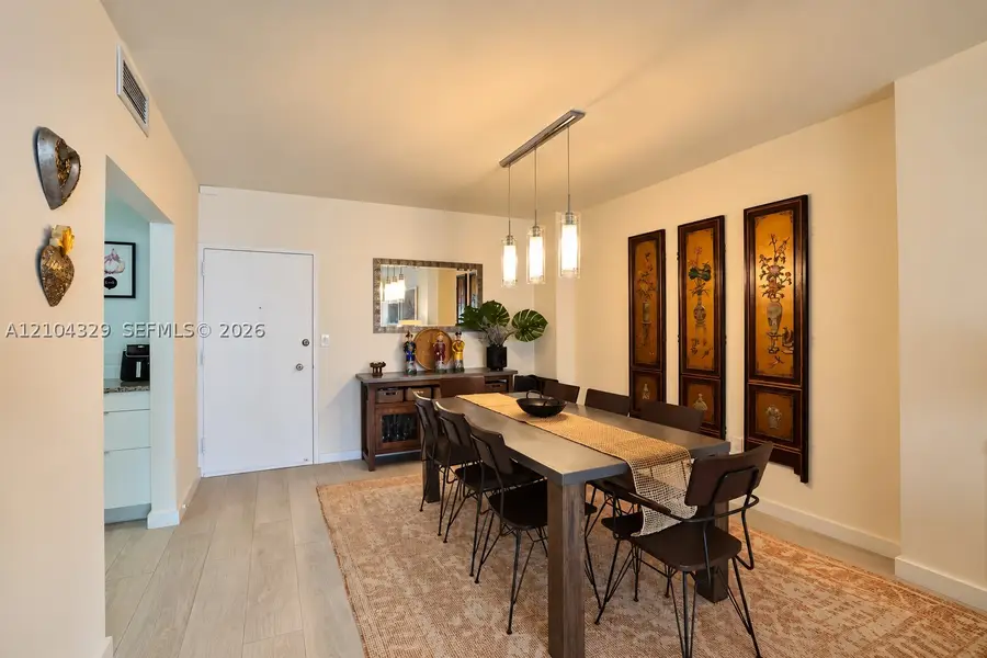 500 Bayview Dr #1123, Sunny Isles Beach, FL 33160 - #3