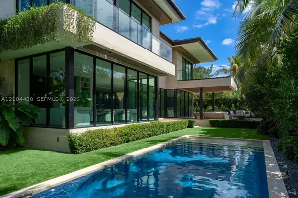 360 Harbor Ln, Key Biscayne, FL 33149