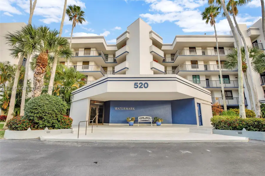 520 SE 12th St #305, Dania Beach, FL 33004 - #2