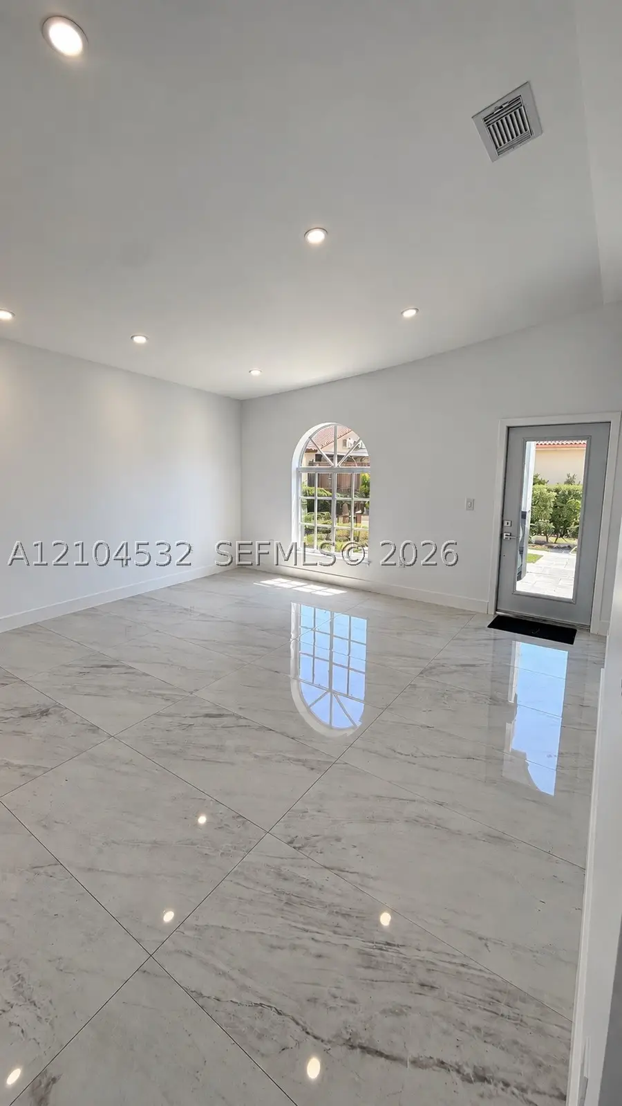 7001 W 35th Ave, Hialeah, FL 33018 - #3