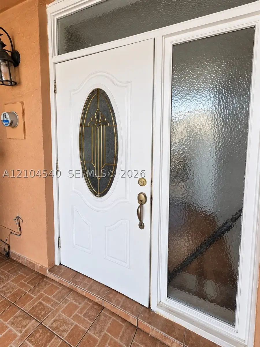 1064 W 42nd St #9, Hialeah, FL 33012 - #2